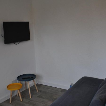 בורג-אן-ברס 2 Pieces Renove En Rez-De-Chaussee Proche De La Gare מראה חיצוני תמונה
